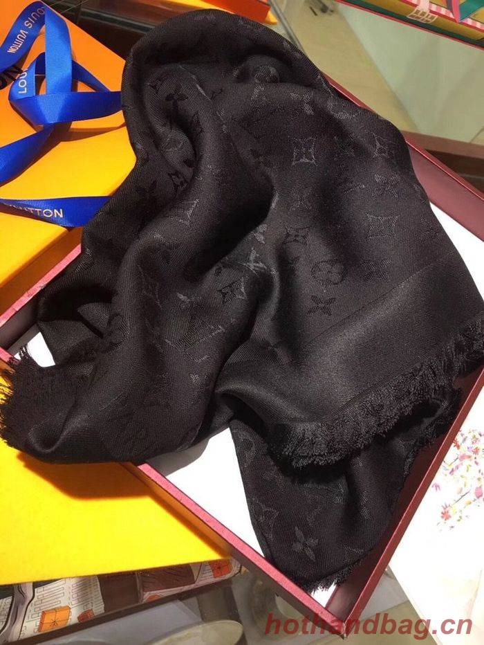 Louis Vuitton Scarf LVS00184